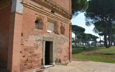 2_Tomba_Barberini_Parco_archeologico_Appia_Antica