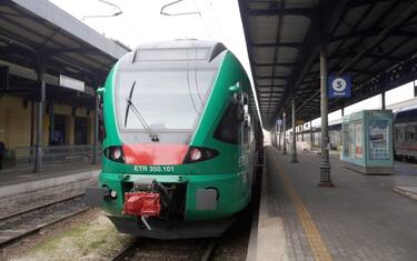 Coronavirus, "Piemonte non in grado di mantenere distanziamento treni"