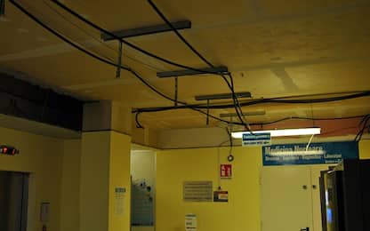 Crolla controsoffitto all’ospedale di Siena: 5 feriti