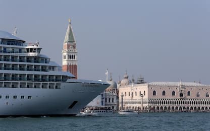Venezia, dal governo stop alle grandi navi da crociera a San Marco