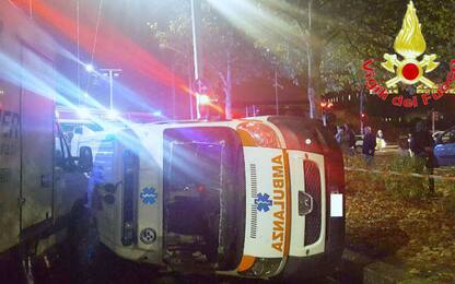 Milano incidente ambulanza