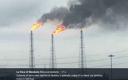 Black out in raffineria Eni a Taranto: fiamme e fumo dalle “torce”