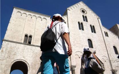 Bari, dipendente Basilica San Nicola ruba offerte fedeli: arrestato