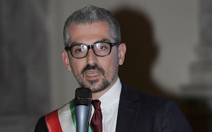 Favori sessuali in cambio di fondi, indagato il sindaco di Mantova
