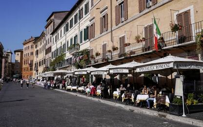 Sondaggio: l'88% degli italiani cerca recensioni online dei ristoranti