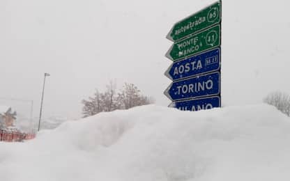 Freddo polare sull'Italia, prima neve in pianura