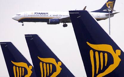 Ryanair, stop viaggi gratis per neonati: 25 euro sotto i 2 anni