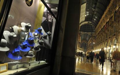 Milano, ruba oggetti in Galleria Vittorio Emanuele II: arrestato