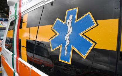 Incidente a Mondovì, auto fuori strada: morto uno dei passeggeri
