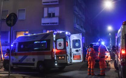 Roma, si schianta in auto contro un traliccio: morto 22enne