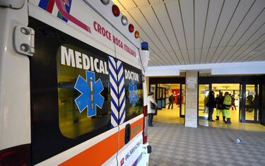 Incidente a Monreale, auto si ribalta: ferita 40enne