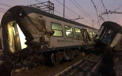 Treno deragliato Milano, perquisite le sedi di Rfi e Trenord