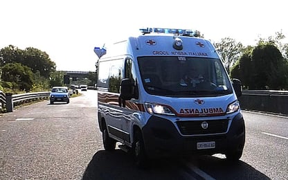 Roma, scontro tra due moto in corso Trieste: morta 38enne