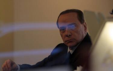 Berlusconi, dalla decadenza al caso chiuso senza sentenza