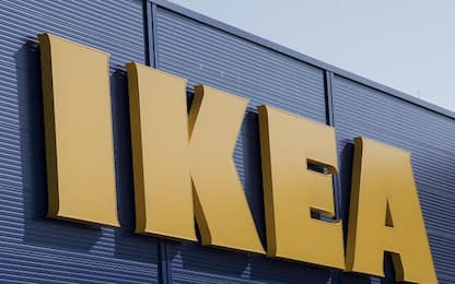 Dipendenti Ikea Corsico scambiano cartellini merce per pagare meno