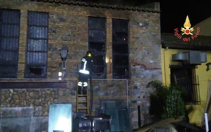 Catanzaro, incendio doloso in un pub: due morti
