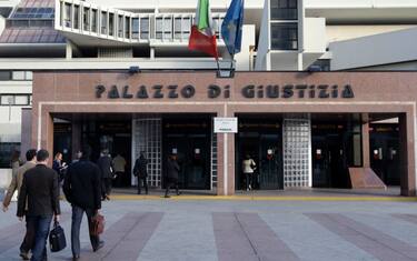 GettyImages-napoli-tribunale-palazzo-di-giustizia