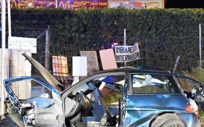 Incidente stradale a Marina di Carrara: morti 4 giovani