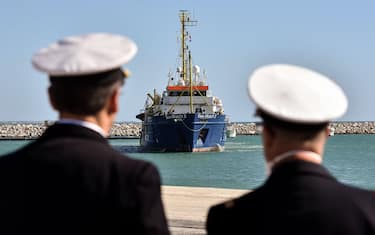 GettyImages-sea-watch-nave-migranti