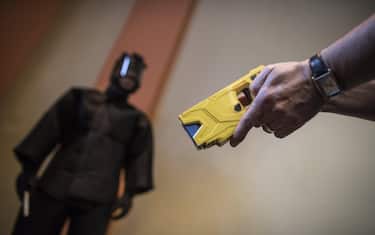 taser_ansa