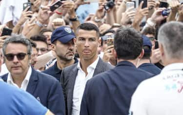 Fotogramma_Cristiano_Ronaldo_visite_mediche_juventus_2