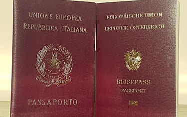 doppio-passaporto-ansa