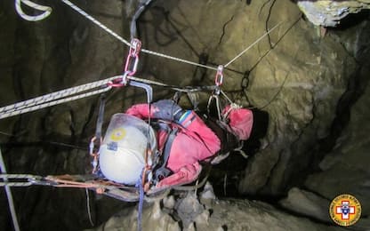 In salvo dopo 36 ore speleologo intrappolato in grotta nel Cuneese