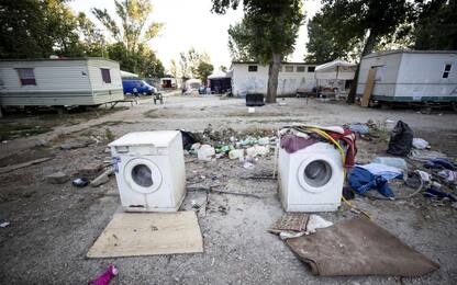 Roma, Corte Europea sospende sgombero del campo nomadi River Camping
