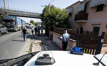 Migrante morto Aprilia, indagati: "Nessun pestaggio". Il video inedito