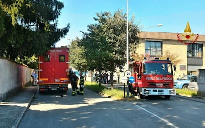 Roma, incendio in un edificio occupato: tra i feriti due bambini