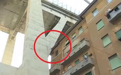 Genova, ecco come il ponte Morandi è "appoggiato" sulle case: VIDEO