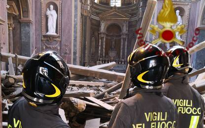 Crollo chiesa a Roma. FOTO