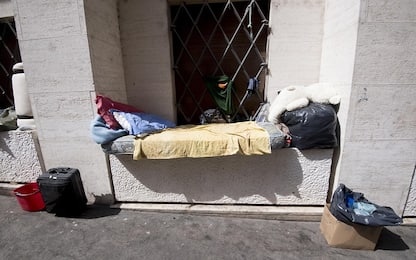 Roma, senzatetto di 34 anni aggredisce un altro clochard: arrestato