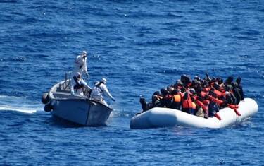 migranti_ansa