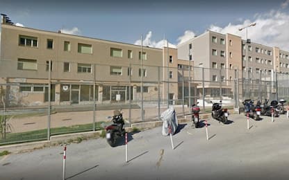 Rivolta nel carcere di Sanremo, 4 ore di violenze: due intossicati