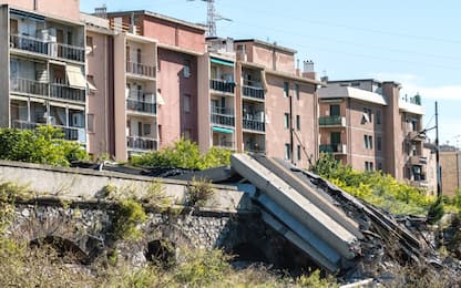 Crollo ponte Morandi, sindaco Bucci: tirarlo giù prima di Natale