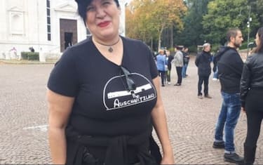 Forza Nuova sospende militante con maglietta “Auschwitzland”