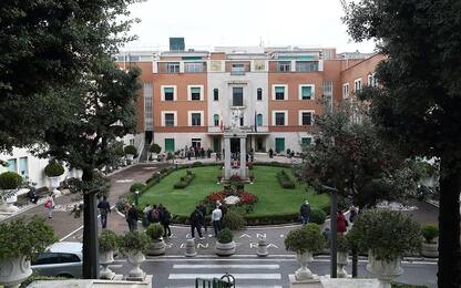 Roma, incendio all'ospedale Villa San Pietro: trasferiti dei pazienti