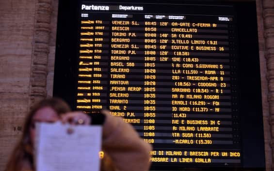 Treni In Ritardo O Cancellati, Quali Sono I Diritti Dei Passeggeri Ue ...