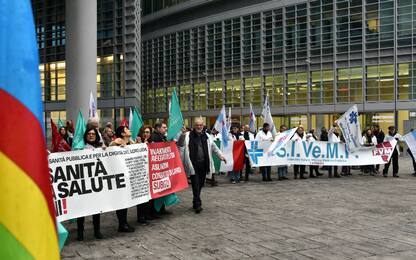 Sciopero medici la protesta a Milano e Torino