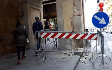 Firenze, autista di un camion danneggia Corridoio Vasariano e fugge