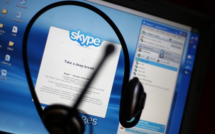 Videochiamate Skype per facilitare le relazioni familiari dei detenuti |  Sky TG24