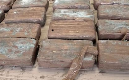 Roma, trovata valigia abbandonata contenente 10 chili di cocaina