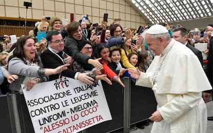 Papa: "Chiesa incoraggia sforzi ricerca diretti a cura dei malati"