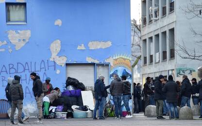 Torino, ex Moi occupato dai migranti: sgomberata la palazzina blu