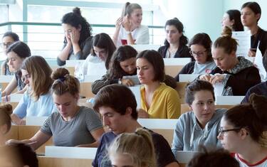 Manovra, allo studio l'ampliamento della platea per riscatto laurea