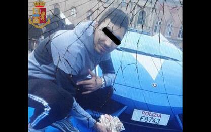 Bologna: selfie davanti a Lamborghini Polizia, scoperti con droga