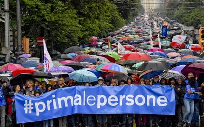 Napoli, migliaia in corteo contro razzismo e discriminazioni