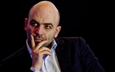 Roberto Saviano lascia Repubblica e passa al Corriere della Sera