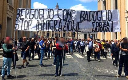 Roma, esponenti Forza Nuova denunciati per striscione contro Bergoglio